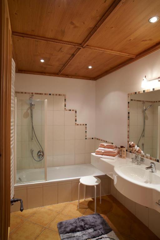 Zdjęcie z galerii obiektu Landhaus Alpensonne w mieście Schattwald
