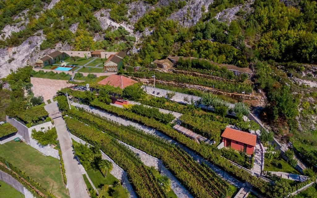 Fotografie z fotogalerie ubytování Eco Resort Cermeniza v destinaci Virpazar