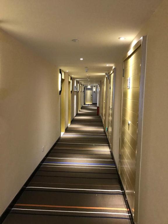 Fotografie z fotogalerie ubytování Hotel Pomelo Premier 西柚臻选武昌站酒店 v destinaci Wu-chan