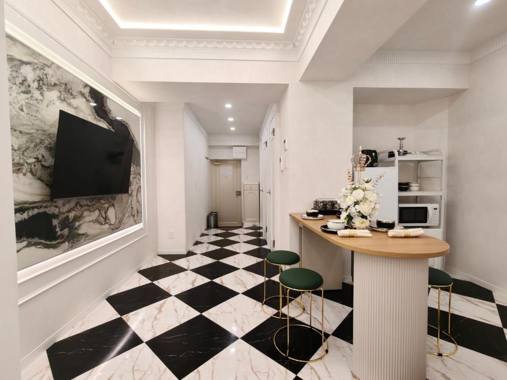 B7 东京新宿高田马场温馨三室民宿 Shinjuku Takadanobaba Cozy 3BR Apartment 步行可达车站 山手线直达涩谷新宿池袋 适合家庭朋友情侣旅行长期入住 Quiet Family St ay in Tokyo