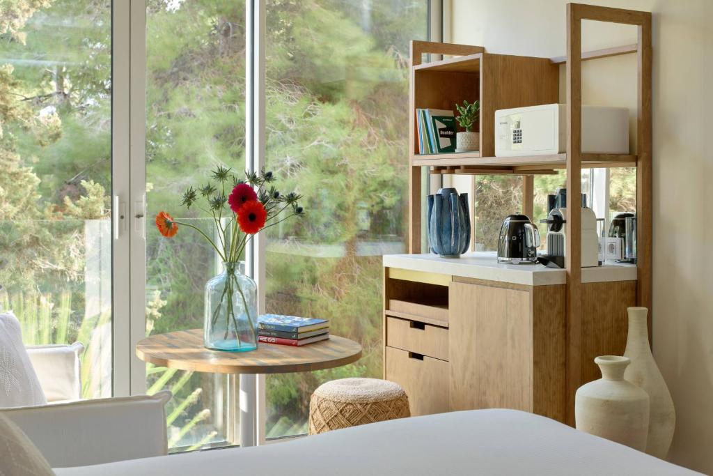 ME by Meliá Ibiza - The Leading Hotels of the World photo 3