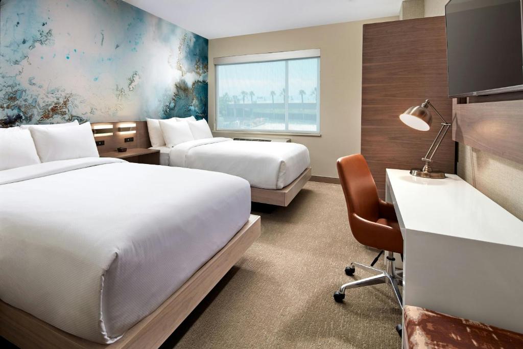 Cambria Hotel & Suites Anaheim Resort Area - 
