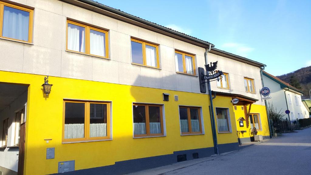 Budova, kde se penzion – hostinec nachází