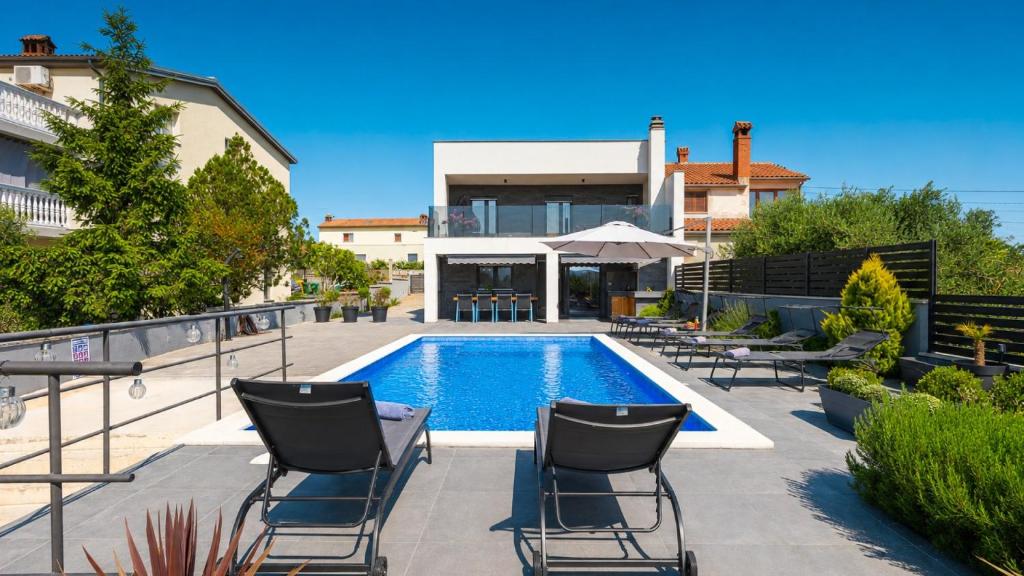 Villa La Perla by Villas Guide