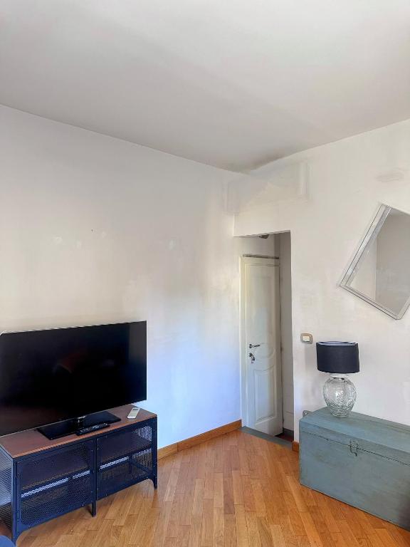Lovely Italian small tower