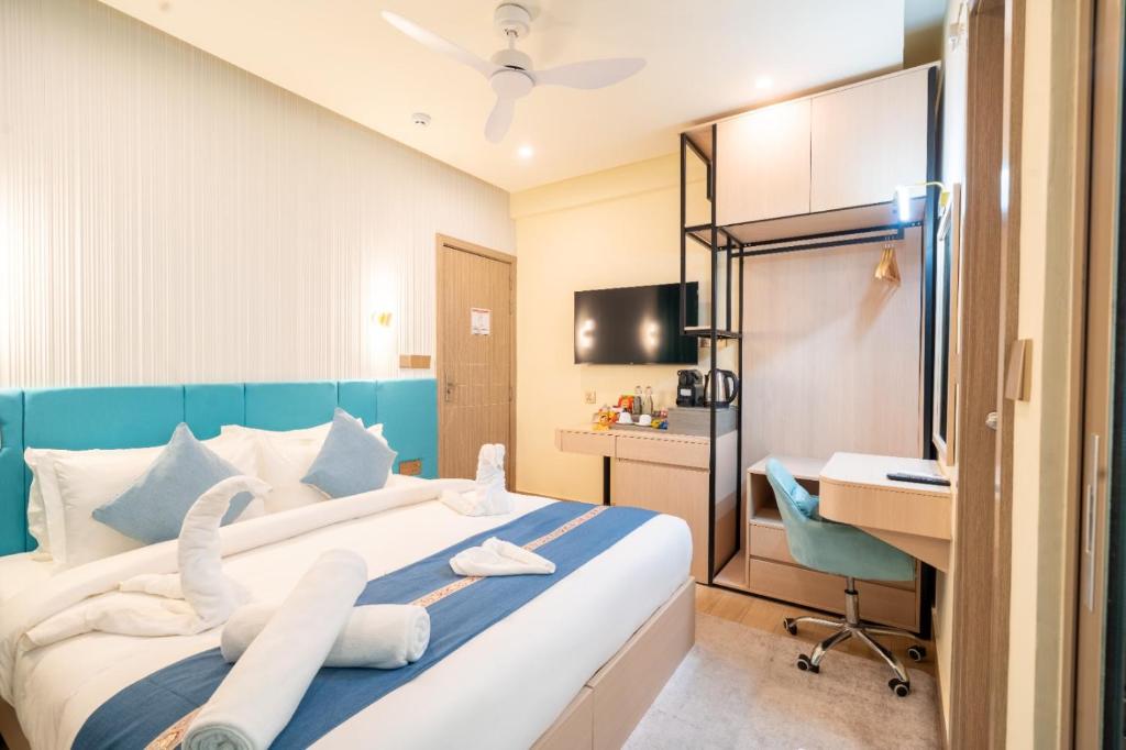 Six Palms Beach Hotel at Hulhumale - View 11