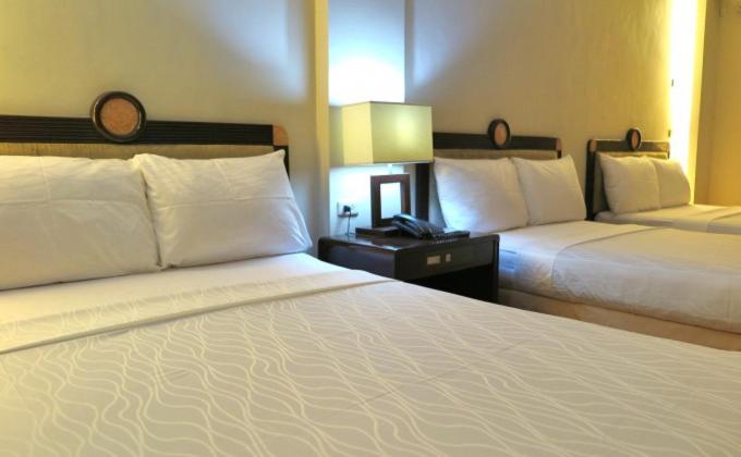 Cebu Century Plaza Hotel - 