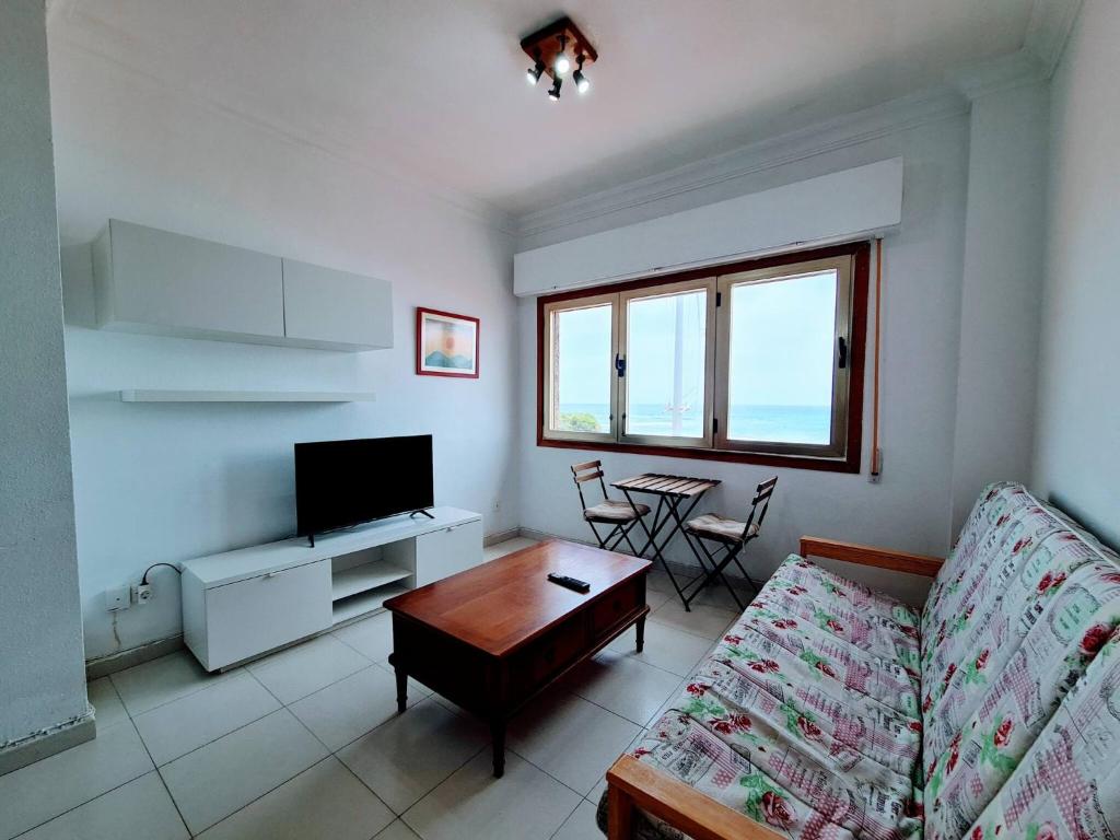 VV Paradise La Cicer "by henrypole home"
