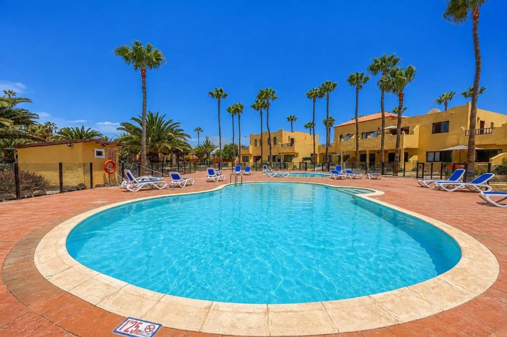 GuestReady - Modern Stay with Pool and Terrace