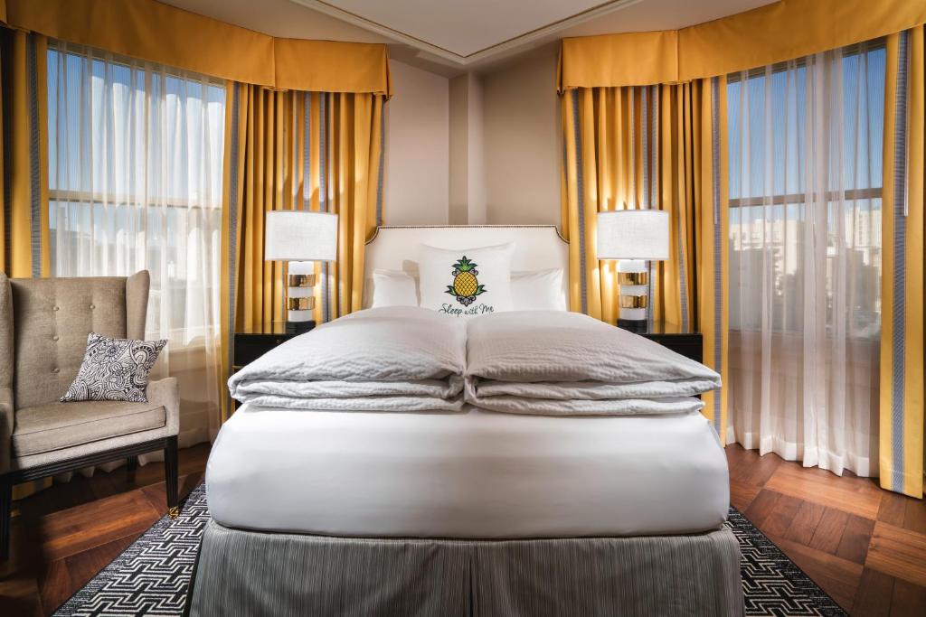 Staypineapple, An Elegant Hotel, Union Square - 