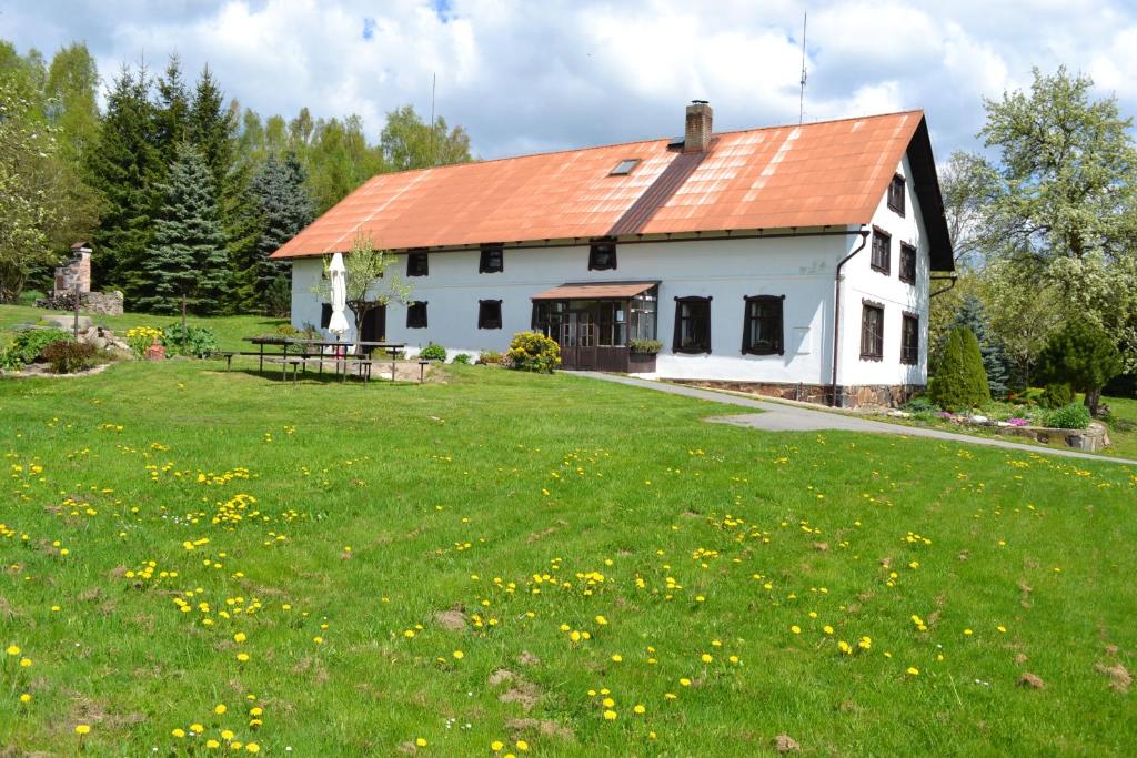 Zahrada ubytování Chalupa pod Klepáčem