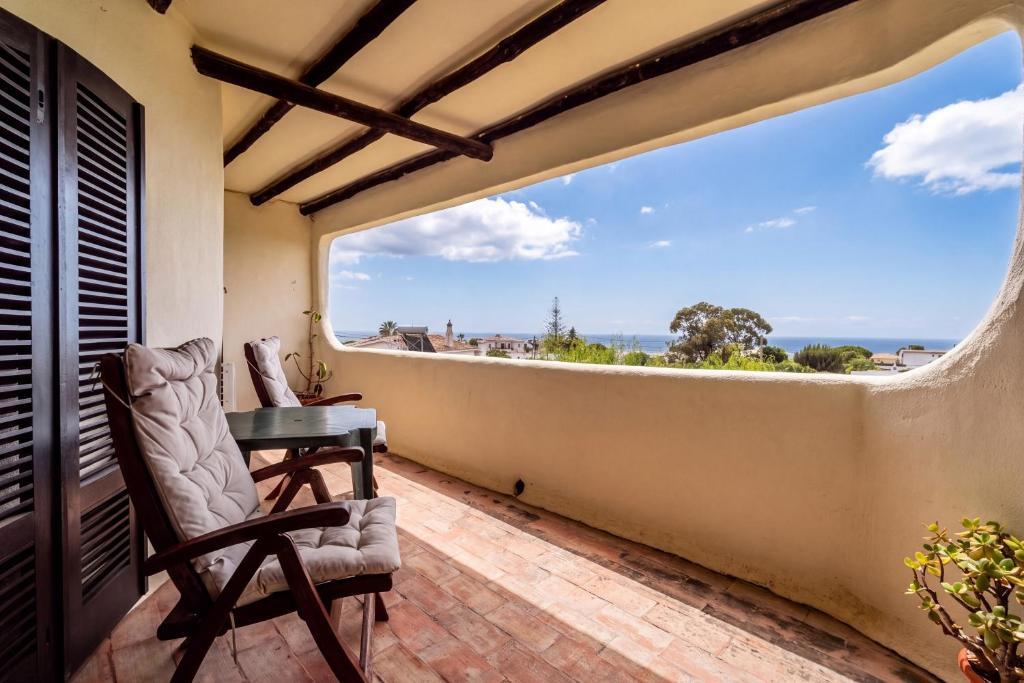 Downtown Carvoeiro 1BDR Apart W view by LovelyStay