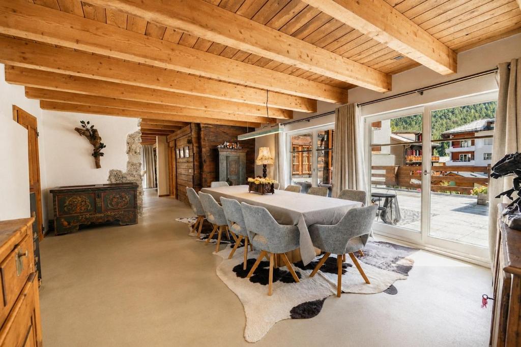 Chalet Sibylle with Sauna and Gym