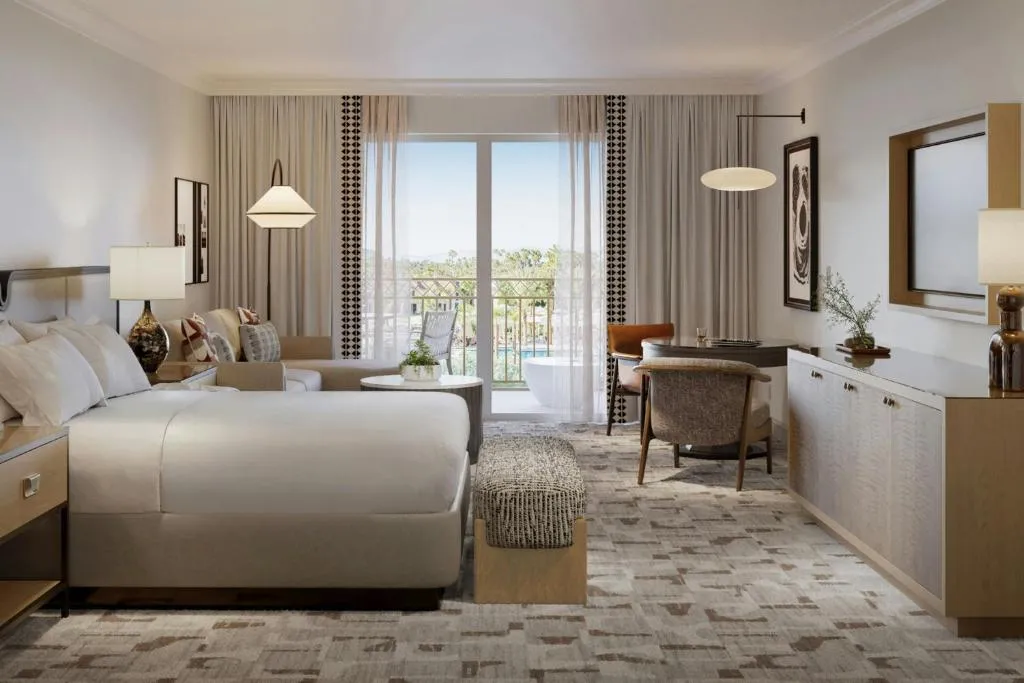 Grand Deluxe, Guest room, 1 King, Sofa bed, Pool view