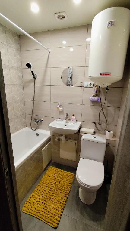 Затишна й чиста квартира, 3 хв центр, 3-тя лікарня фото 2