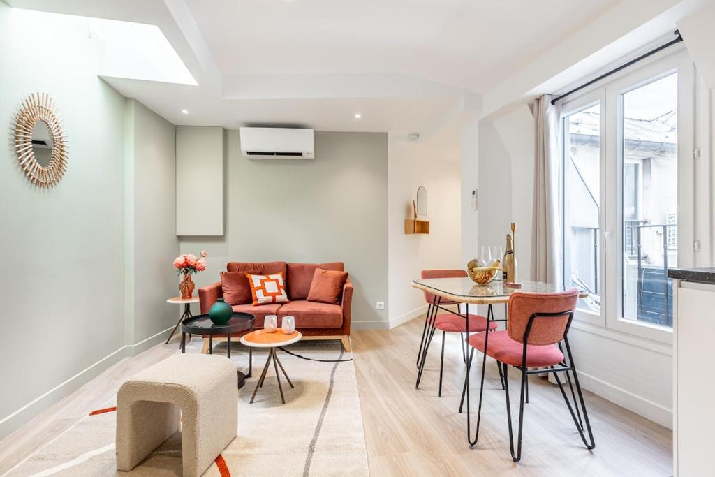 B6D 2pers Wagram 1Bedroom Ternes with AC
