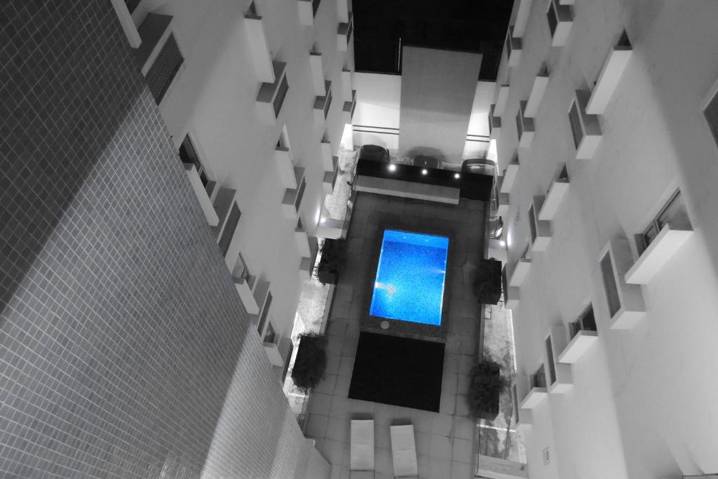 Bazén v ubytování Nu Hotel nebo v jeho okolí