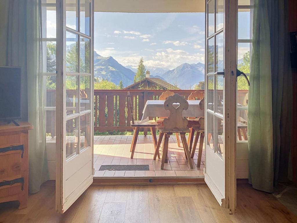 Apartment Le Mont Blanc 8 by Interhome