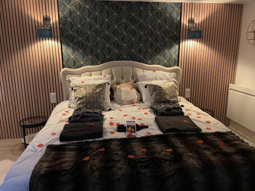 Suite d'amour - Détente jacuzzi, sauna et massage — photo 2