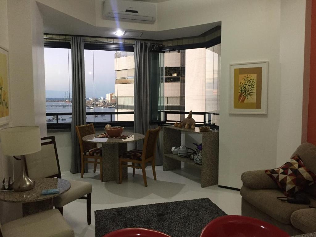  FLAT COMPLETO - FRENTE AO MAR