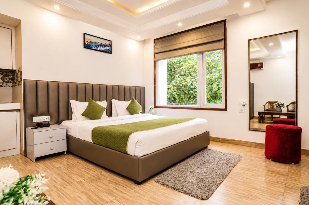 Red Rose Homestay - Rooms with Kitchenette - 