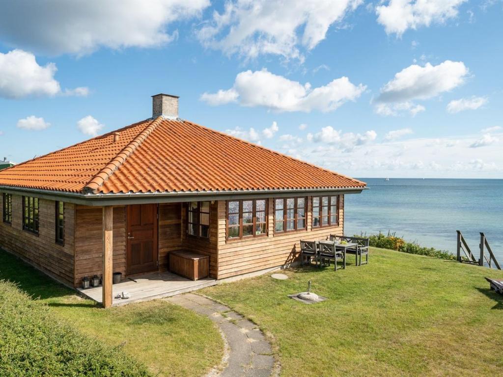 Holiday Home Botmar - 10m from the sea by Interhome