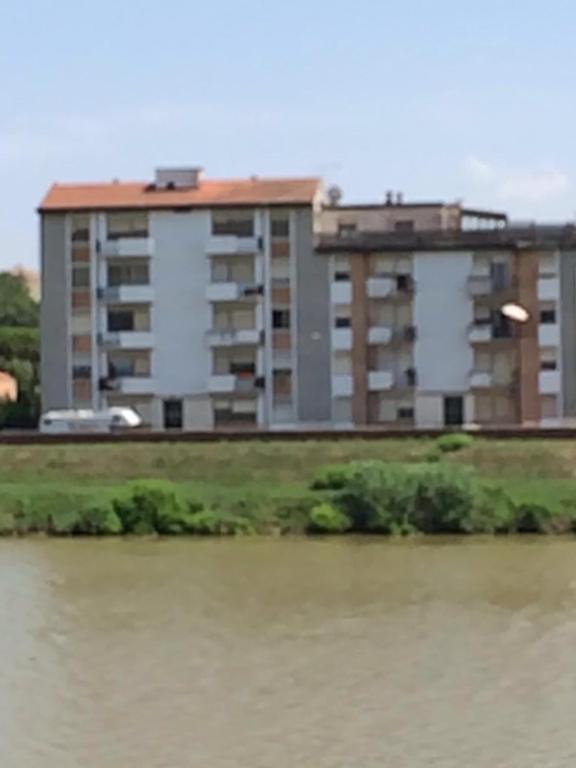 Výhled na řeku, která protéká v blízkosti penzionu
