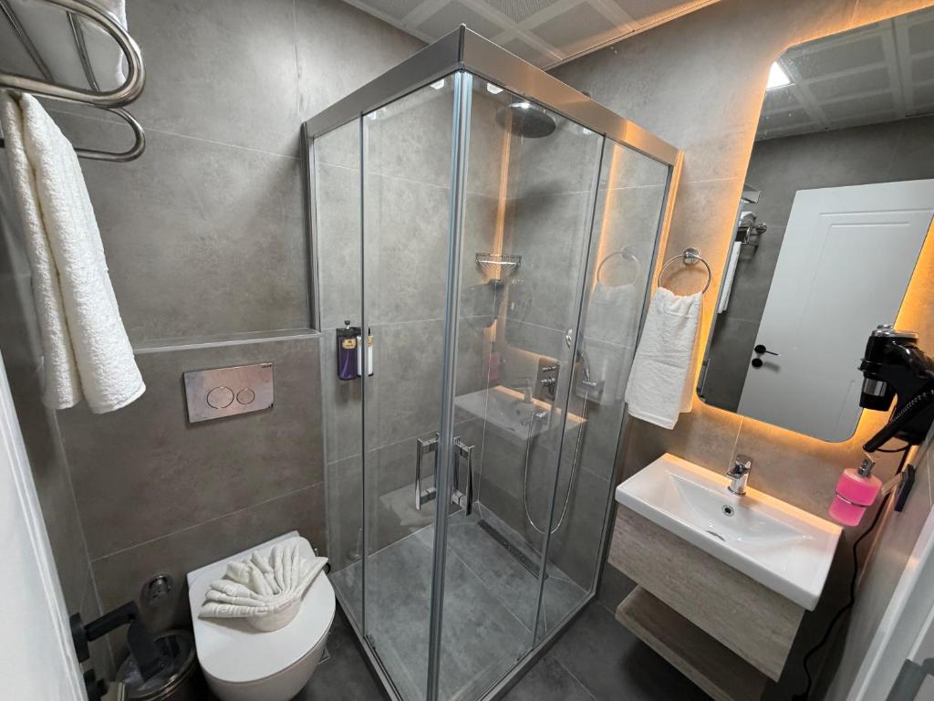 فضای داخلی Altınay Hotel در آنتالیا - تصویر ۳