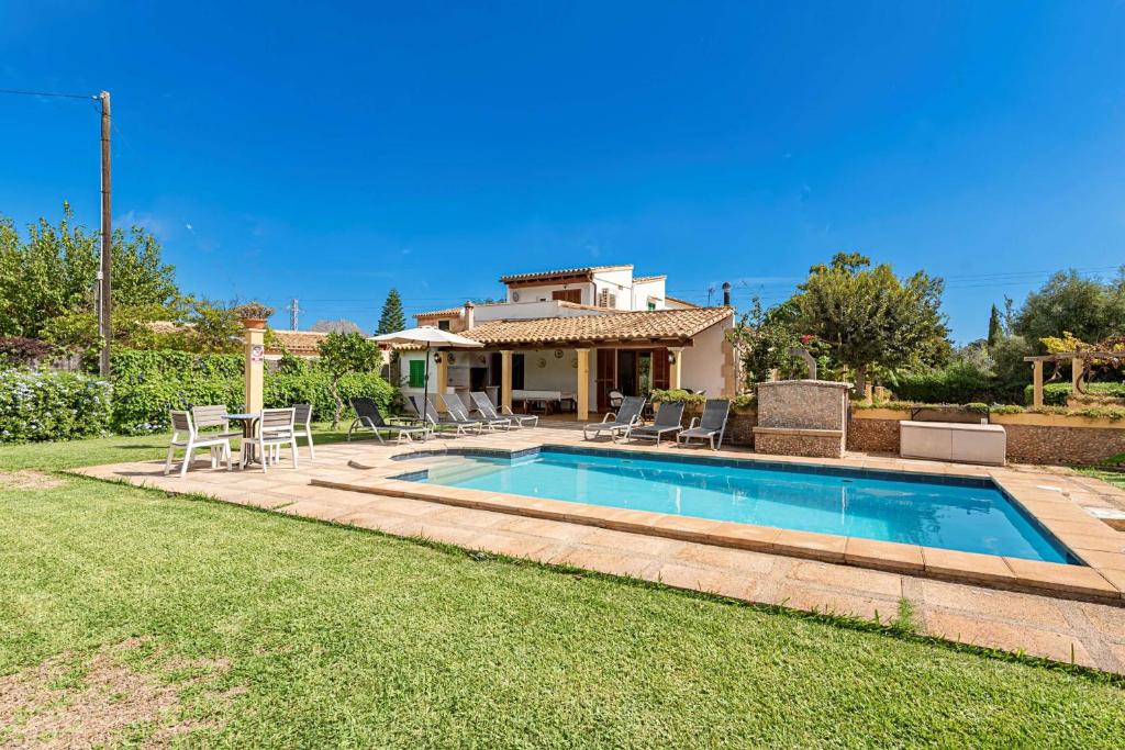 Can Gato by Sealand Villas