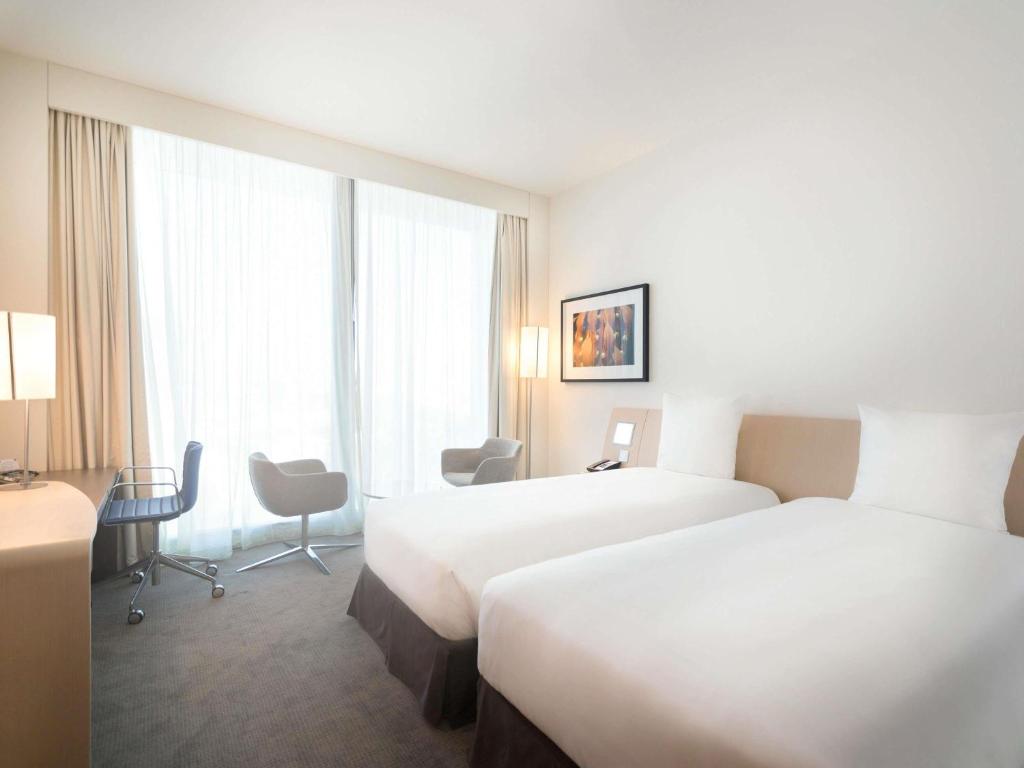 لابی و فضای عمومی Novotel Abu Dhabi Al Bustan - تصویر ۵