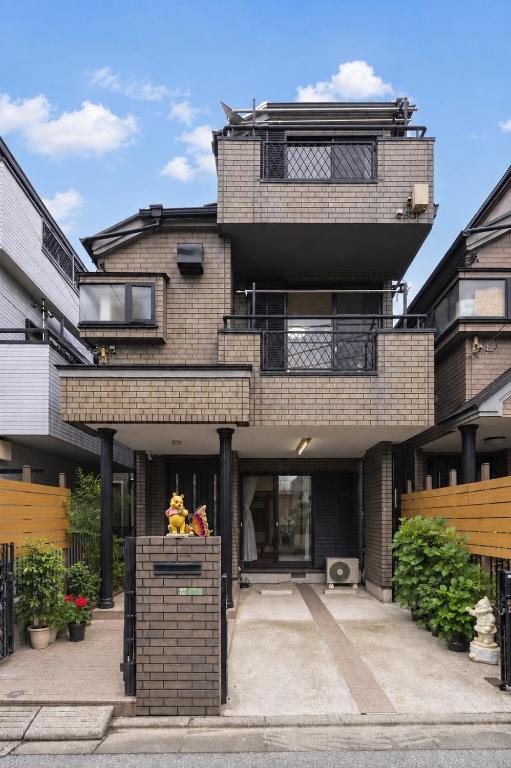Tsurunoya The only private lodging in Tokyo Japanese TATAMI style 8 minutes walk from station FREE Parking 4rooms 12guests NEW OPEN ASAKUSA AKIHABARA UENO SHINJUKU SKYTREE nearby