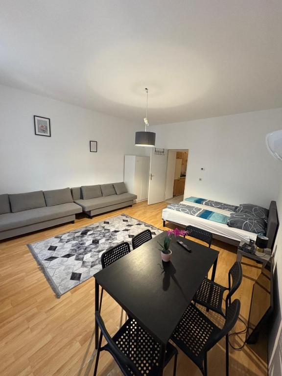 Palace Apartment