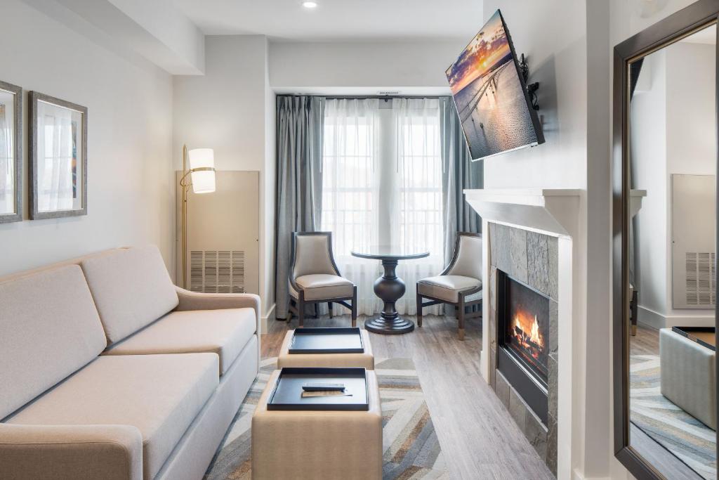 The Inn at Chesapeake Bay Beach Club - 