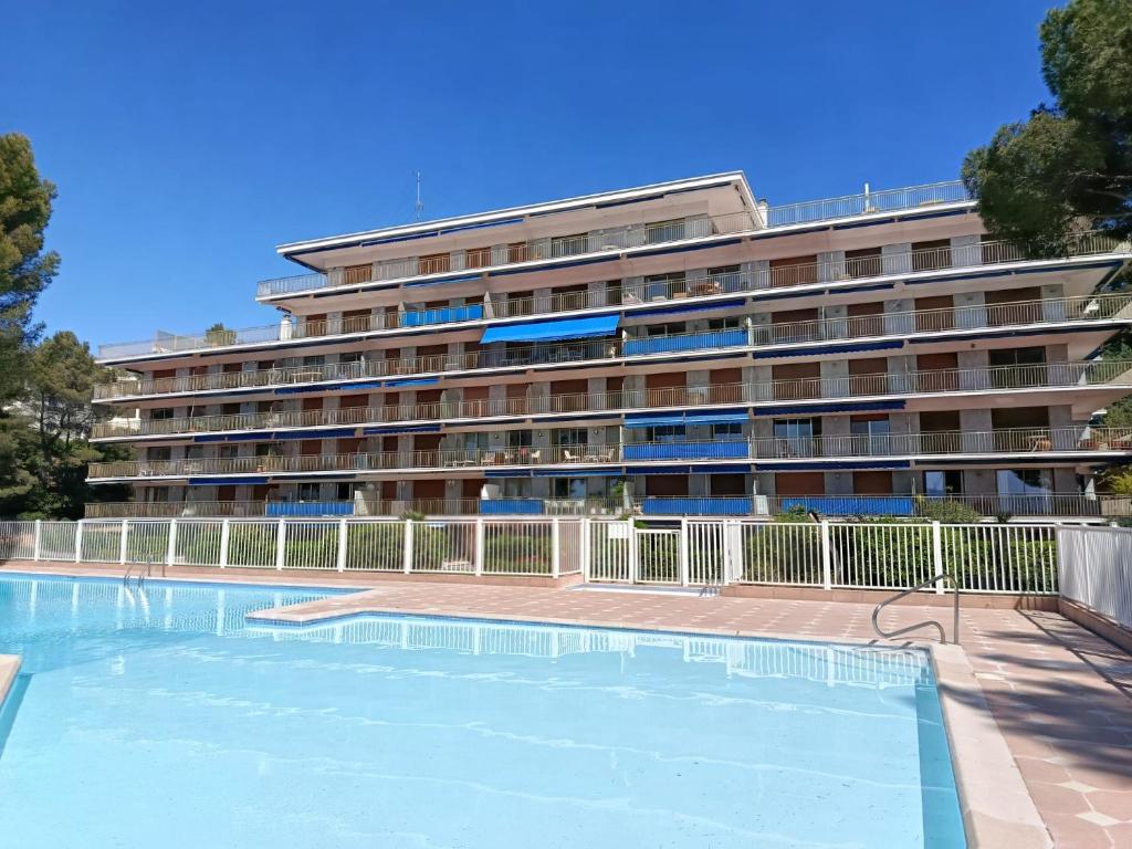 Studio 4 pers - 2 espaces nuit - Piscine & Parking