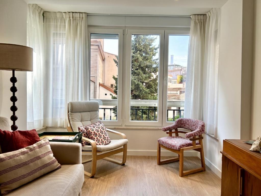 ChezmoiHomes Central Prime Apartment II FREE Parking