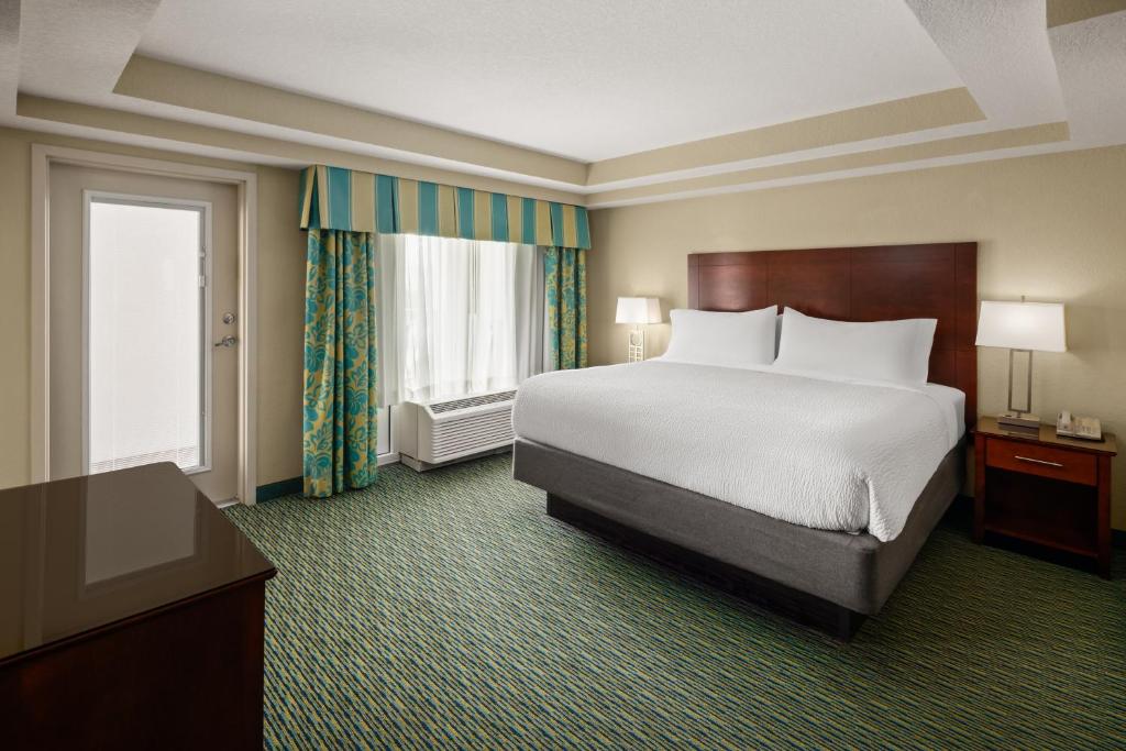 Holiday Inn Resort Orlando - Lake Buena Vista, an IHG Hotel - 