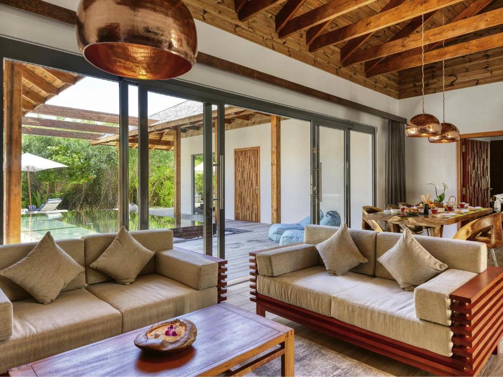 Kuredhivaru Resort and Spa - Maldives - View 15