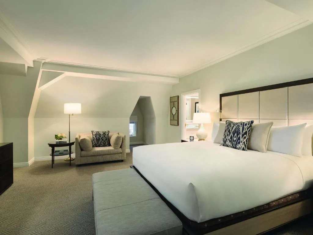 Roosevelt One Bedroom Suite with View