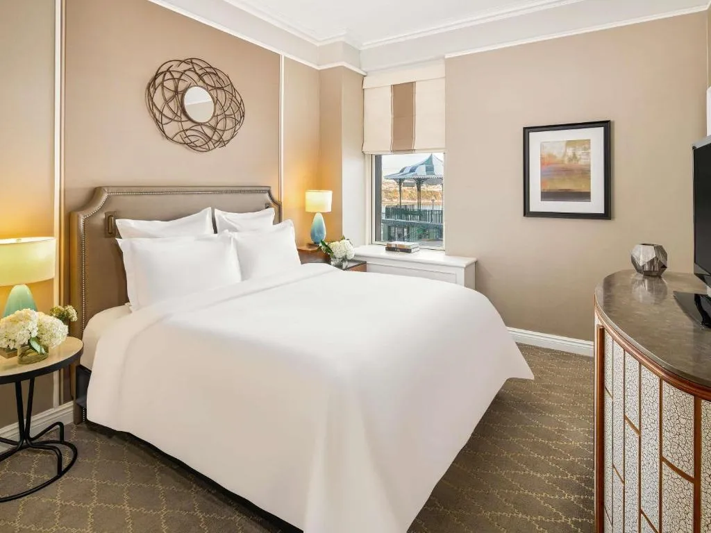 Junior Suite with King Bed