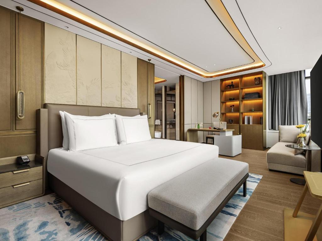 لابی و فضای عمومی Swissotel Beijing Hong Kong Macau Center - تصویر ۵