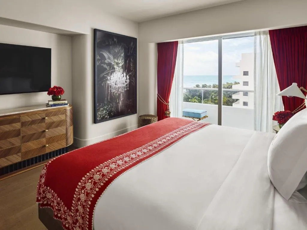 King Room with Partial Ocean View