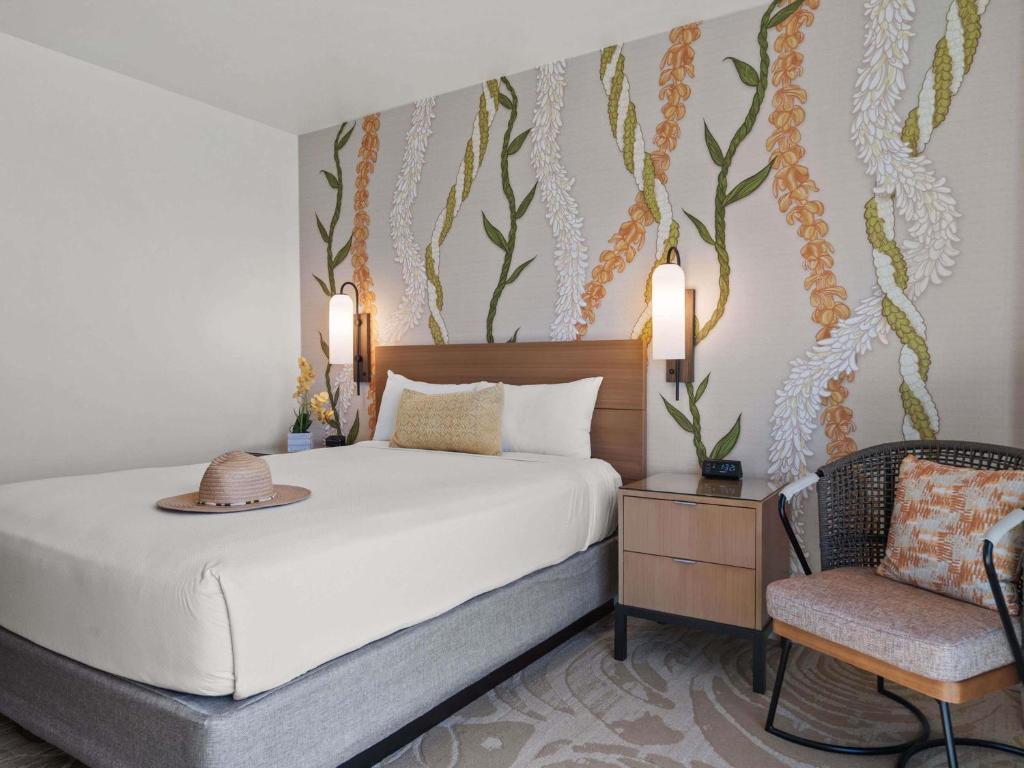 Ala Moana Hotel - Resort Fee Included - 