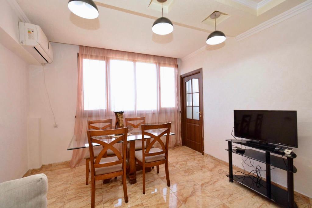 لابی و فضای عمومی City Center Apartment On Pushkin Street - تصویر ۵