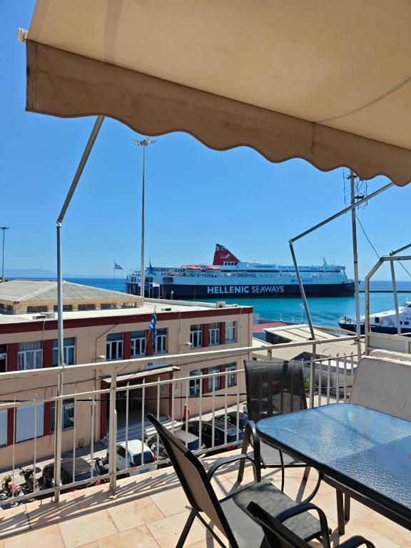 DINIKA'S luxury suites 1