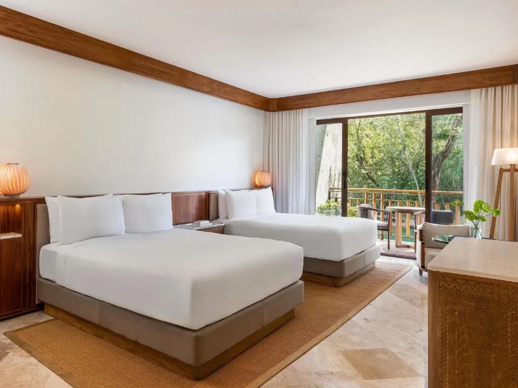 Signature Casita with Two Queen Beds and Soaking Tub - Lagoon View