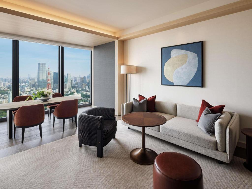 FAIRMONT GOLD SIGNATURE SUITE Twin - Lounge access