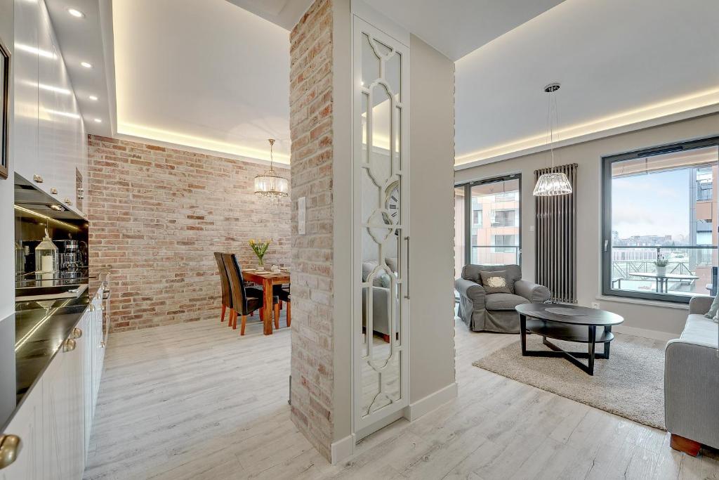 Blue Mandarin Riverside - 4