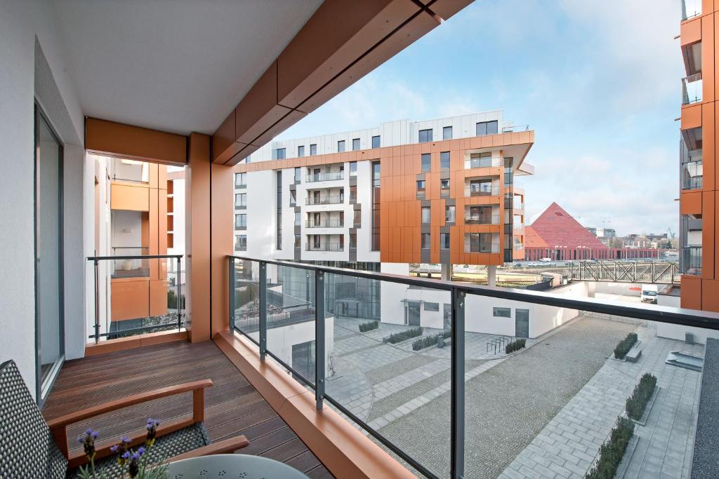 Blue Mandarin Riverside - 7