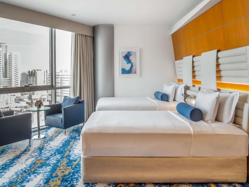 Mövenpick Dubai Creek — 2