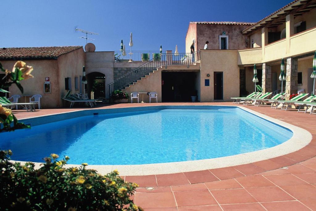 Bazén v ubytování Hotel Villa Gemella nebo v jeho okolí
